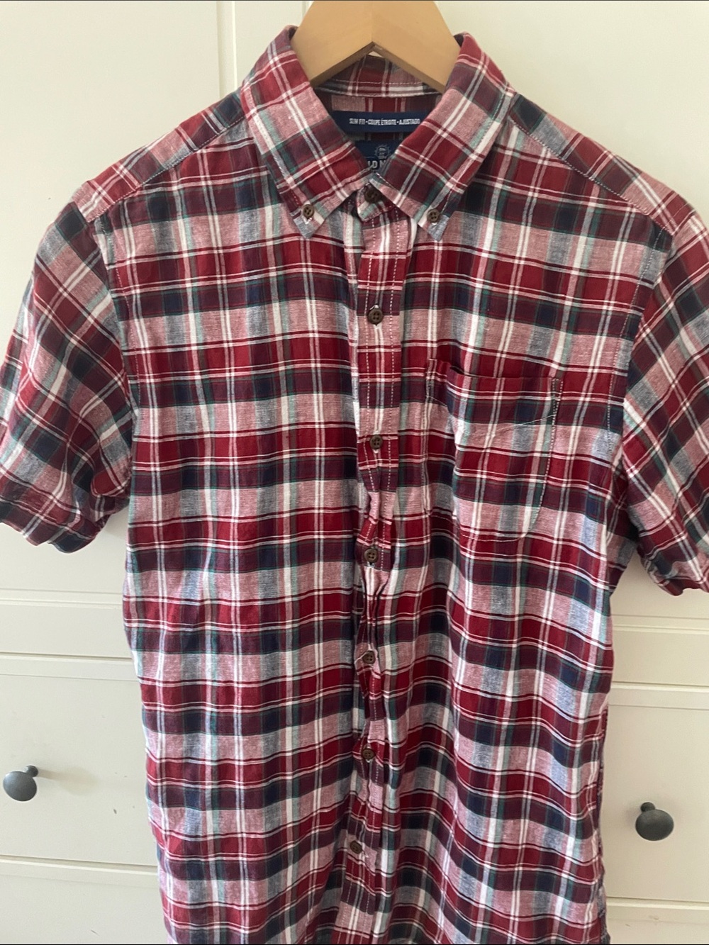 Old Navy Men's Red and Blue Plaid Button-Down Shirt